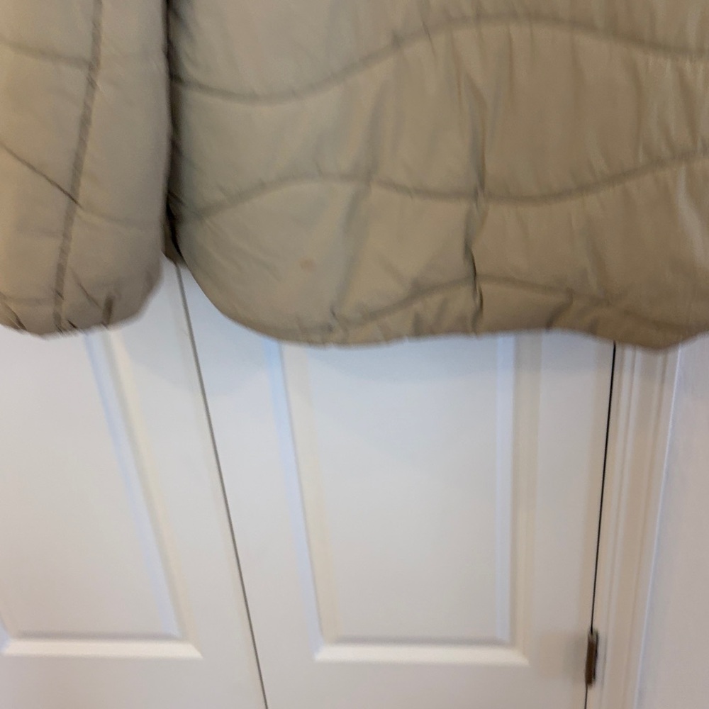 Lululemon Quilted Puffer Jacket Size 6 Neutral Tan Cropped - Picture 3 of 7